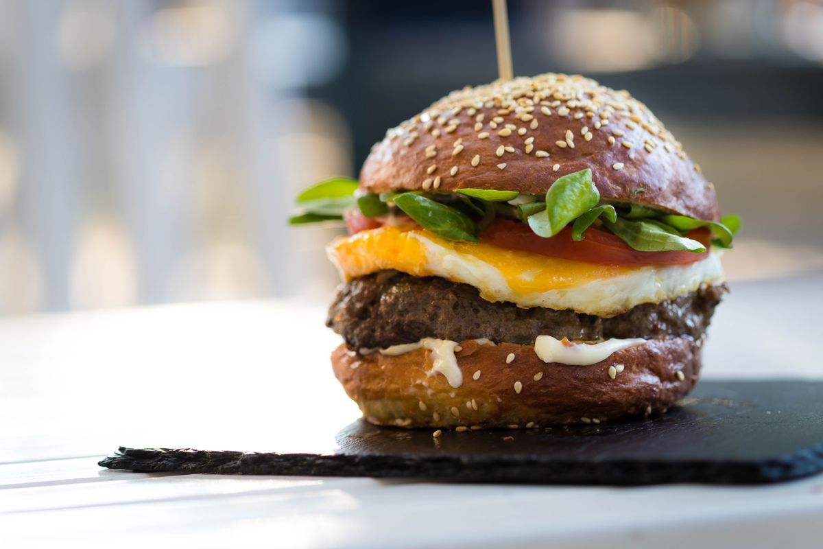 Classic Mahal Burger